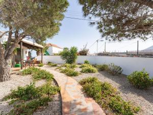 Holiday Home Finca Casa Azul mit Garten- Grill und Terrasse by Interhome