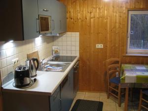 Holiday Home Wunderschönes Ferienhaus in Zinnowitz by Interhome