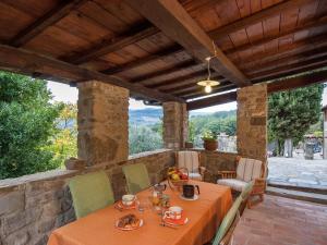 Holiday Home Lindenhaussiedlung mit Gemeinschaftspool by Interhome