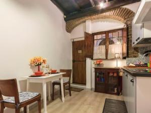 Apartment Charmantes- komfortables Studio im Herzen von Rom by Interhome