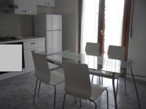 Apartment Villa im Grünen in Riva del Garda mit Terrasse by Interhome