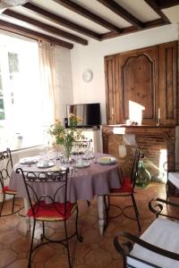 Holiday Home Charmante normannische Ferienwohnung Les chataigniers 2 Zimmer by Interhome
