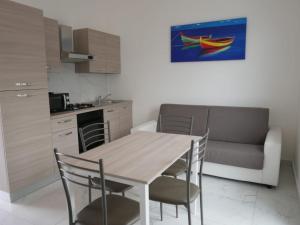 Apartment Fiorita Studio 6 - 2 Stockwerk by Interhome