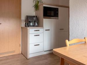 Apartment mit Blick auf das Wasser by Interhome