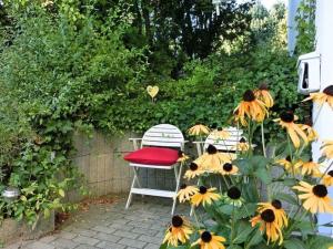 Apartment Idyll mit Loggia und Garten by Interhome