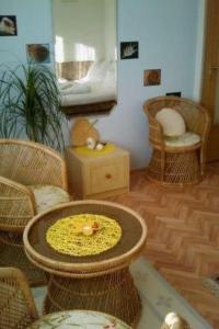 Apartment Strandnahe Erdgeschosswohnung Pferde-taxi by Interhome