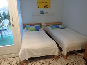 Apartment Strandnahe Ferienwohnung mit Gartenterrasse by Interhome