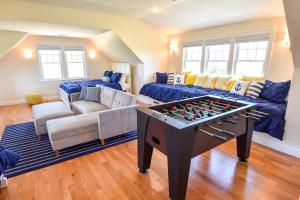 Spacious Game Room Close to Nauset Beach