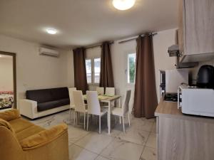 Apartment Saturno 100 bilocale by Interhome