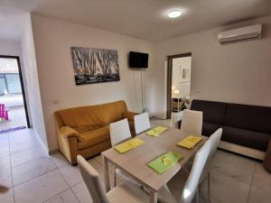 Apartment Saturno 100 bilocale by Interhome