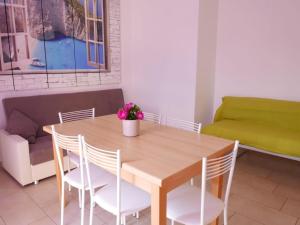 Apartment Wohnung Cond- Boschetto B6 by Interhome