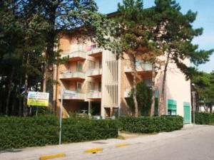 Apartment Wohnung Cond- Boschetto B6 by Interhome