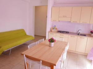 Apartment Wohnung Cond- Boschetto B6 by Interhome