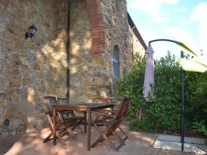 Apartment Apartment mit offenem Schlafboden und Garten by Interhome