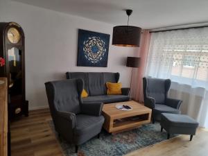 Holiday Home Gemütliches Ferienhaus mit Garten und Terrasse by Interhome