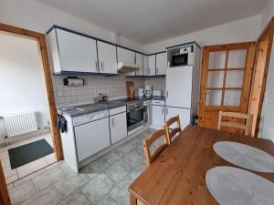 Holiday Home Gemütliches Ferienhaus mit Garten und Terrasse by Interhome