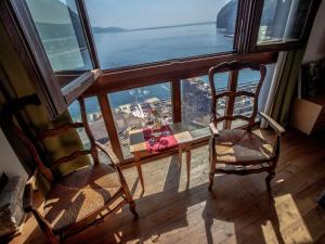 Apartment Clementina Romantisches Appartement mit Seeblick by Interhome