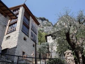 Apartment Clementina Romantisches Appartement mit Seeblick by Interhome