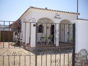 Holiday Home Geräumiges- strandnahes Ferienhaus mit Garten by Interhome