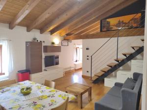 Apartment Aly d'angelo - im Turm by Interhome