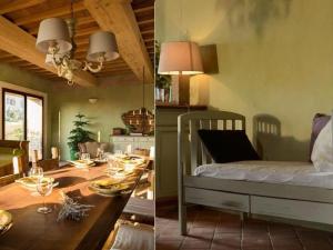 Apartment Wohnung Villa VI Terra mit Pool by Interhome