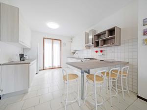 Apartment Casa Ruby - Geräumige Wohnung mit Pool by Interhome