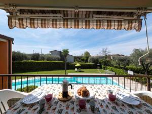 Apartment La Palma - Apartment mit Balkon und Poolblick by Interhome