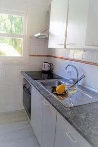 Apartment Bungalow con piscina by Interhome