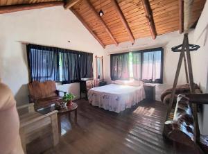 Hermosa casa en la costa estilo rústico