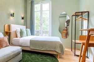 Air-conditioned design studio