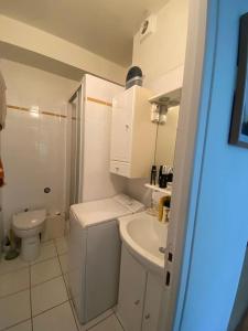 Quiet Furnished Studio in Neuilly