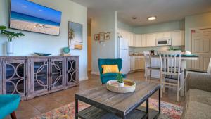 Sleeps 10 Two Condos. Pet-Friendly Beach access