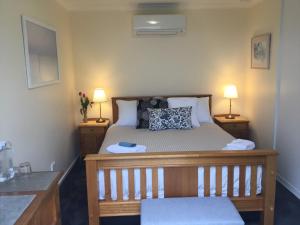 Skyescape on Northshore Queen Bedroom