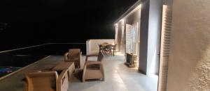 Penthouse avec Rooftop 2 chambres Vue Mer Colline derrière Praia Grande à 100 m de la Plage