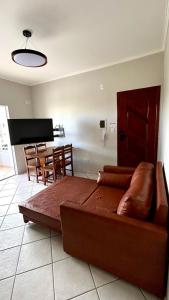 Apartamento na Praia de Palmas com vista para o mar, 250m da areia