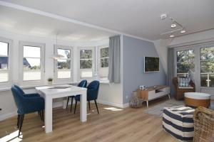 Luv &amp Lee, Whg 10