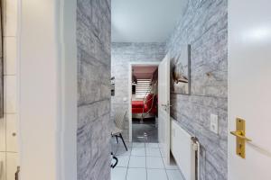 Wismarer Hangar - ABC606