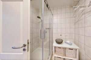 Wismarer Hangar - ABC606