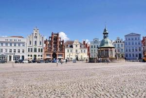 Wismarer Hangar - ABC606