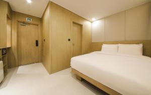 Busan Seomyeon Nestly Hotel