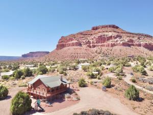Kanab Family Luxury Log Cabin Hot Tub Pets OK