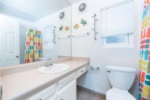 Charming 6Br Retreat With Oceanview Patio, Steps From Sand By Beachview Rentals