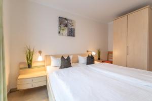 Ab ins Inselglück EG 1