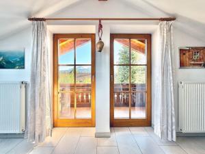 Königlicher Schloss- und Alpenblick