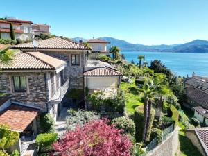 Villa with Panoramic Views