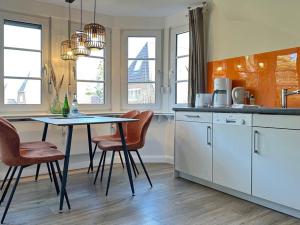 Luv &amp Lee, Whg 12