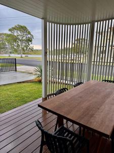 Castaway 2br Waterfront Lakes Entrance