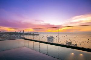 芭提雅海滩公寓预定 高层海景房 免费健身房 临近海滩 23f