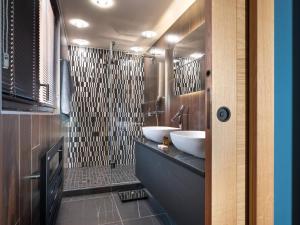 Chalet de luxe aux Arcs 1800 avec piscine intérieure et home cinéma - FR-1-866-7