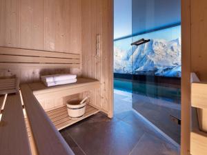 Chalet spacieux à Arc 1800 avec piscine intérieure et sauna - FR-1-866-3